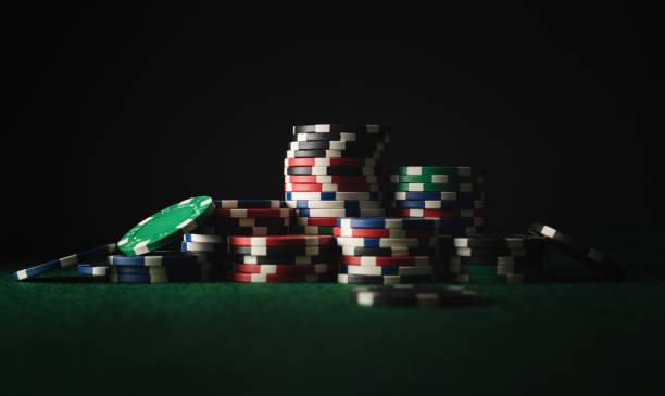 Caribbean Stud Poker live table interface on growdice mobile app